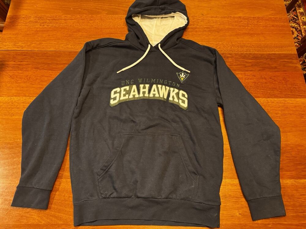 Medium UNCW Champion Hoodie Embroidered Logo Wilmington Seahawks